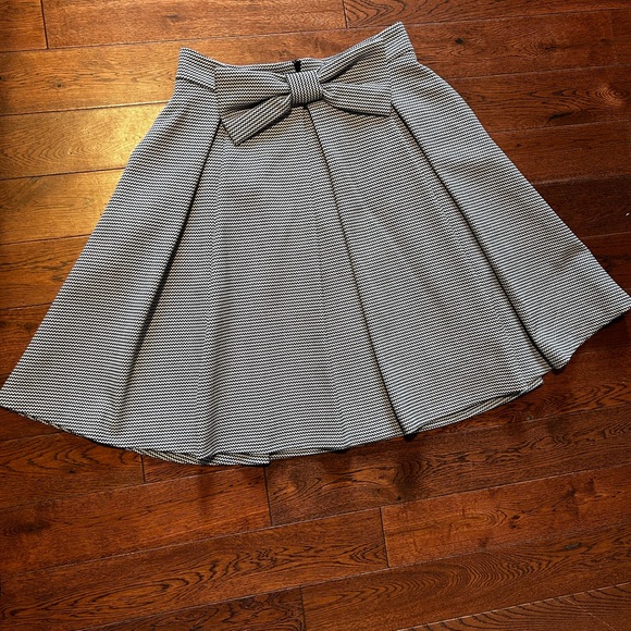A line skirt - Picture 1 of 1